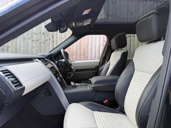 Land Rover Discovery 3.0 D300 MHEV Dynamic HSE Auto 4WD Euro 6 (s/s) 5dr