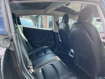 Tesla Model 3 (Dual Motor) Long Range Auto 4WDE 4dr