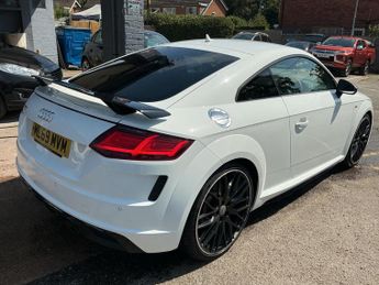 Audi TT 2.0 TFSI 40 Black Edition S Tronic Euro 6 (s/s) 3dr