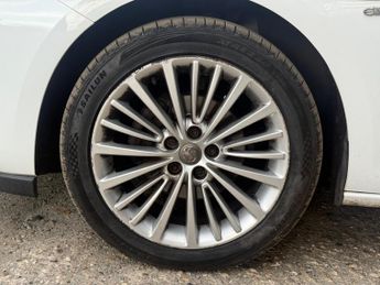Vauxhall Astra 1.4i Turbo Elite Nav Sports Tourer Auto Euro 6 (s/s) 5dr