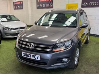 Volkswagen Tiguan 2.0 TDI BlueMotion Tech Match 4WD Euro 5 (s/s) 5dr
