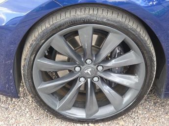 Tesla Model S 75D (Dual Motor) Auto 4WD 5dr