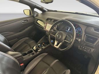 Nissan Leaf 40kWh Tekna Hatchback 5dr Electric Auto (150 ps)