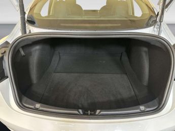 Tesla Model 3 Standard Range Plus Saloon 4dr Electric Auto RWD (241 bhp)