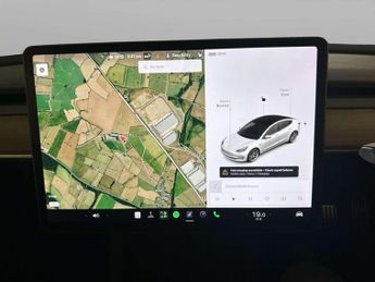 Tesla Model 3 Standard Range Plus Saloon 4dr Electric Auto RWD (241 bhp)