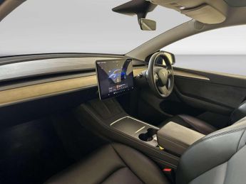 Tesla Model Y (Dual Motor) Long Range SUV 5dr Electric Auto 4WDE (384 bhp)