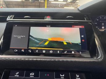 Land Rover Range Rover Velar 2.0 D180 R-Dynamic SE Auto 4WD Euro 6 (s/s) 5dr