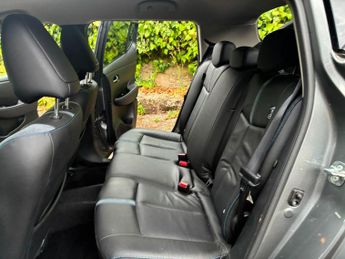 Nissan Leaf 40kWh Tekna Auto 5dr