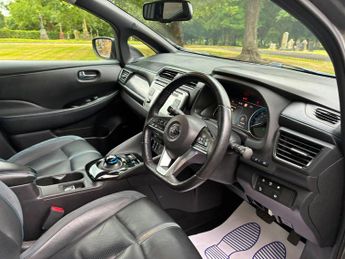 Nissan Leaf 40kWh Tekna Auto 5dr