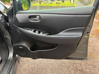 Nissan Leaf 40kWh Tekna Auto 5dr