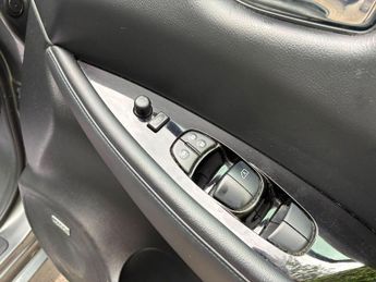 Nissan Leaf 40kWh Tekna Auto 5dr