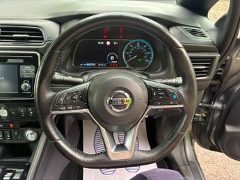 Nissan Leaf 40kWh Tekna Auto 5dr