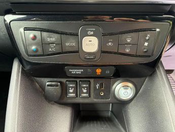 Nissan Leaf 40kWh Tekna Auto 5dr