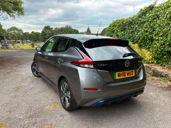 Nissan Leaf 40kWh Tekna Auto 5dr