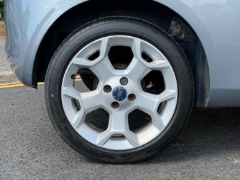 Ford Ka 1.2 Titanium Hatchback 3dr Petrol Manual Euro 6 (s/s) (69 ps)