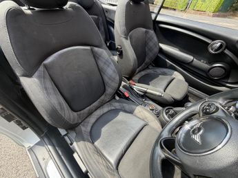 MINI Convertible 1.5 Cooper Auto Euro 6 (s/s) 2dr