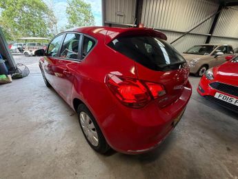 Vauxhall Astra 1.6 16v Exclusiv Auto Euro 5 5dr