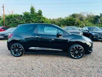 DS AUTOMOBILES DS 3 1.2 PureTech Elegance Euro 6 (s/s) 3dr