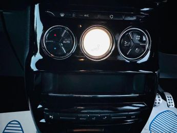 DS AUTOMOBILES DS 3 1.2 PureTech Elegance Euro 6 (s/s) 3dr