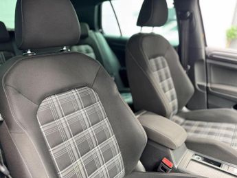 Volkswagen Golf 2.0 TDI GTD DSG Euro 6 (s/s) 5dr