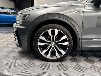 Volkswagen Tiguan 2.0 TDI BlueMotion Tech R-Line DSG 4Motion Euro 6 (s/s) 5dr