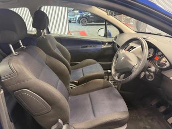 Peugeot 207 1.4 16v Sport 3dr