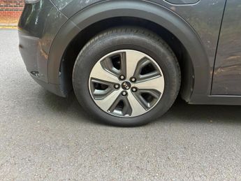Kia Niro 1.6 GDi 8.9kWh 3 DCT Euro 6 (s/s) 5dr
