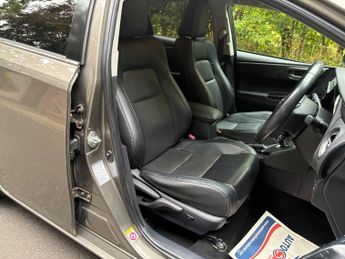 Toyota Auris 1.8 VVT-h Excel CVT Euro 6 (s/s) 5dr