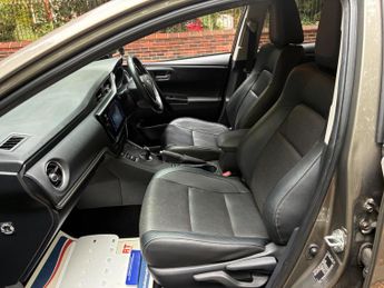 Toyota Auris 1.8 VVT-h Excel CVT Euro 6 (s/s) 5dr