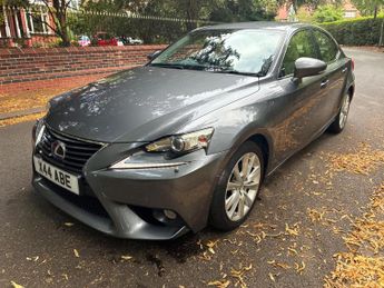 Lexus IS 2.5 300h Luxury E-CVT Euro 5 (s/s) 4dr