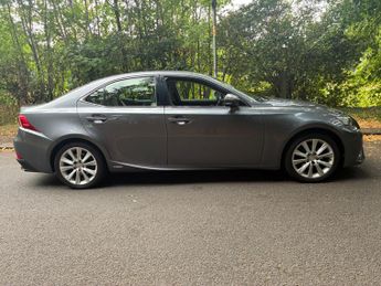 Lexus IS 2.5 300h Luxury E-CVT Euro 5 (s/s) 4dr