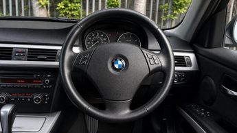 BMW 3 Series 2.0 320d SE Touring Steptronic Euro 5 5dr