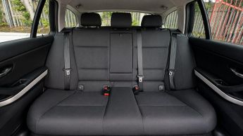 BMW 3 Series 2.0 320d SE Touring Steptronic Euro 5 5dr