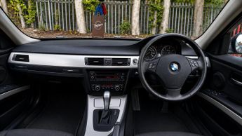 BMW 3 Series 2.0 320d SE Touring Steptronic Euro 5 5dr