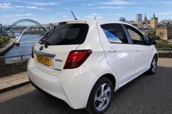 Toyota Yaris 1.5 VVT-h Icon E-CVT Euro 6 5dr