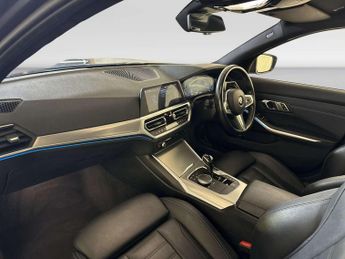 BMW 3 Series 2.0 330e 12kWh M Sport Saloon 4dr Petrol Plug-in Hybrid Auto xDr