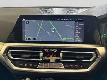 BMW 3 Series 2.0 330e 12kWh M Sport Saloon 4dr Petrol Plug-in Hybrid Auto xDr