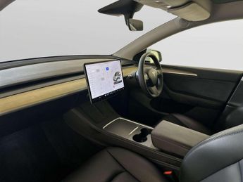 Tesla Model Y SUV 5dr Electric Auto RWD (346 ps)