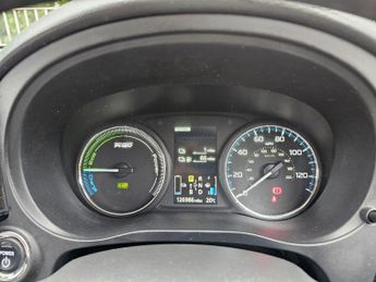 Mitsubishi Outlander 2.0h 12kWh GX3h CVT 4WD Euro 5 (s/s) 5dr