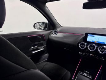 Mercedes-Benz GLA 1.3 GLA200h MHEV AMG Line (Executive) SUV 5dr Petrol Hybrid 7G-D