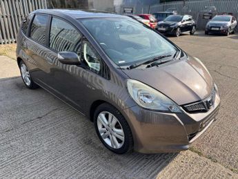 HONDA JAZZ 1.3 Jazz ES+ i-VTec CVT 5dr