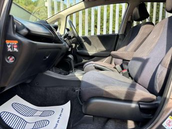 HONDA JAZZ 1.3 Jazz ES+ i-VTec CVT 5dr