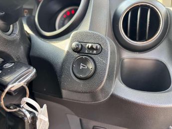 HONDA JAZZ 1.3 Jazz ES+ i-VTec CVT 5dr