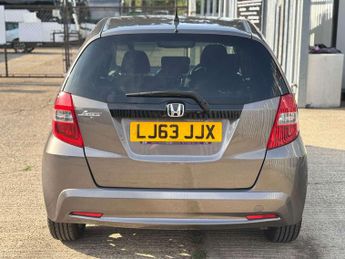 HONDA JAZZ 1.3 Jazz ES+ i-VTec CVT 5dr