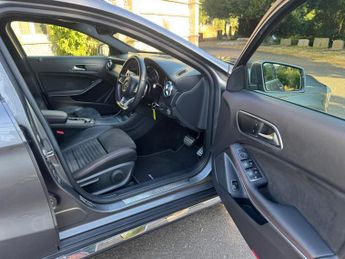 Mercedes-Benz GLA 2.0 GLA250 AMG Line 7G-DCT 4MATIC Euro 6 (s/s) 5dr