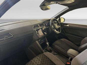 Volkswagen Tiguan 1.5 TSI R-Line SUV 5dr Petrol DSG Euro 6 (s/s) (150 ps)