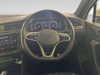 Volkswagen Tiguan 1.5 TSI R-Line SUV 5dr Petrol DSG Euro 6 (s/s) (150 ps)