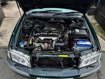 Volvo V40 1.9 SE 5dr
