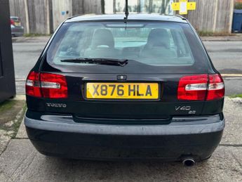 Volvo V40 1.9 SE 5dr
