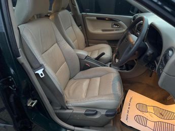 Volvo V40 1.9 SE 5dr